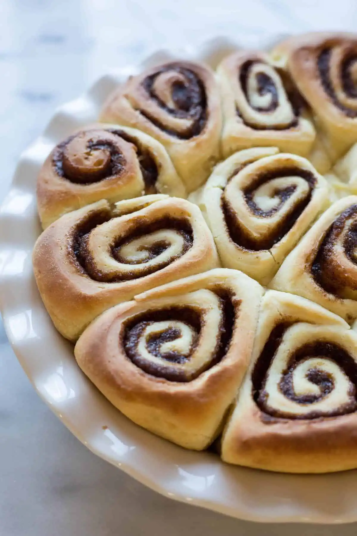 Easy Cinnamon Rolls (Video!)