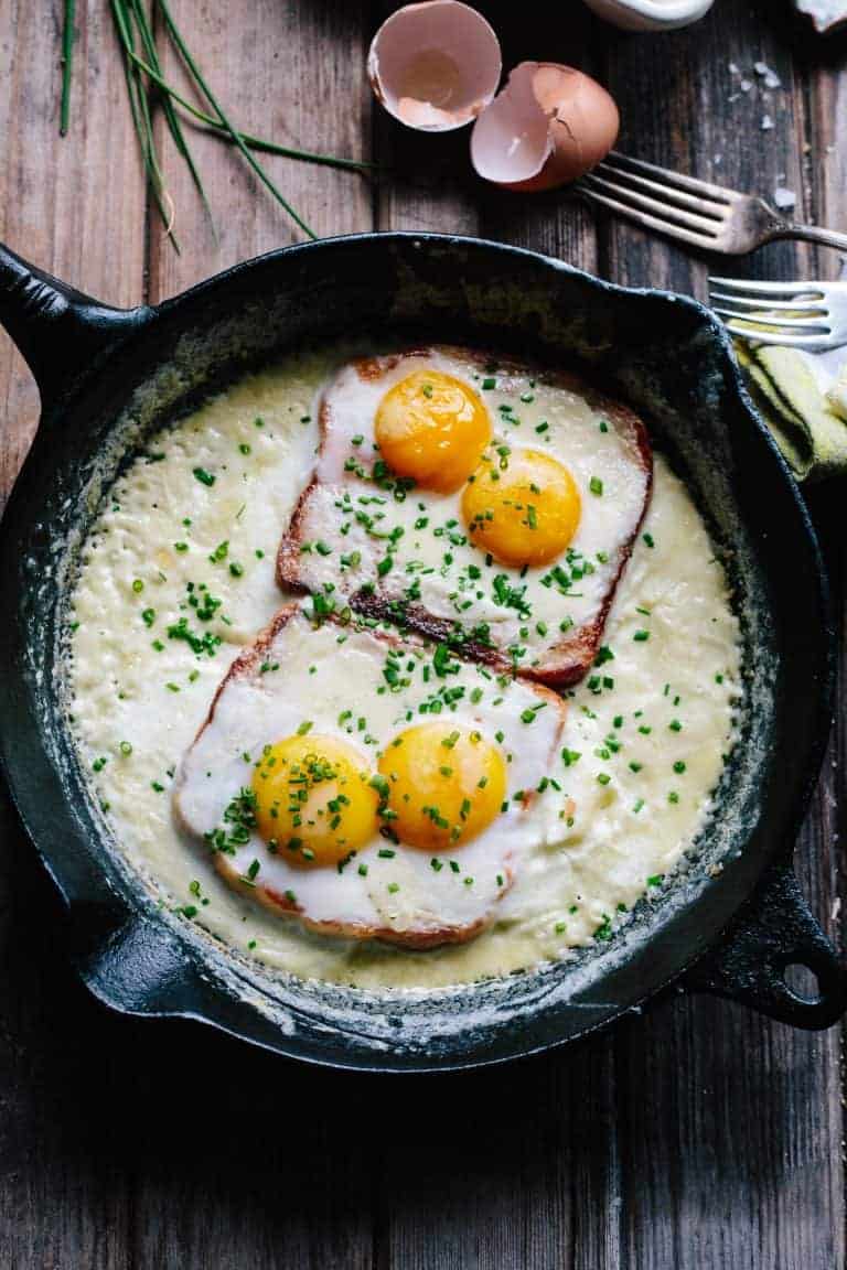 French Baked Toast with Cream and Eggs