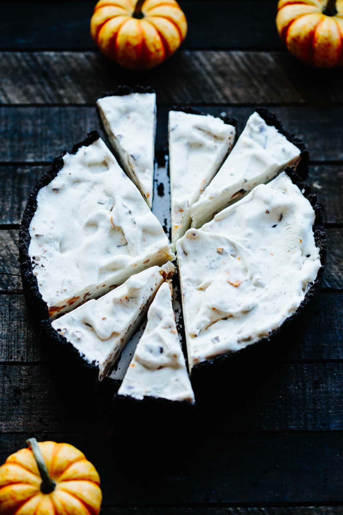 Halloween Candy Ice Cream Pie
