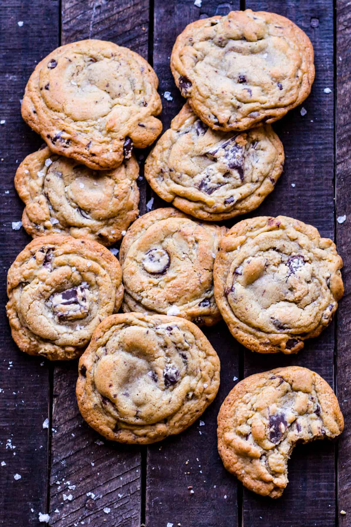 Crisp and Chewy Chocolate Chip Cookies Recipe