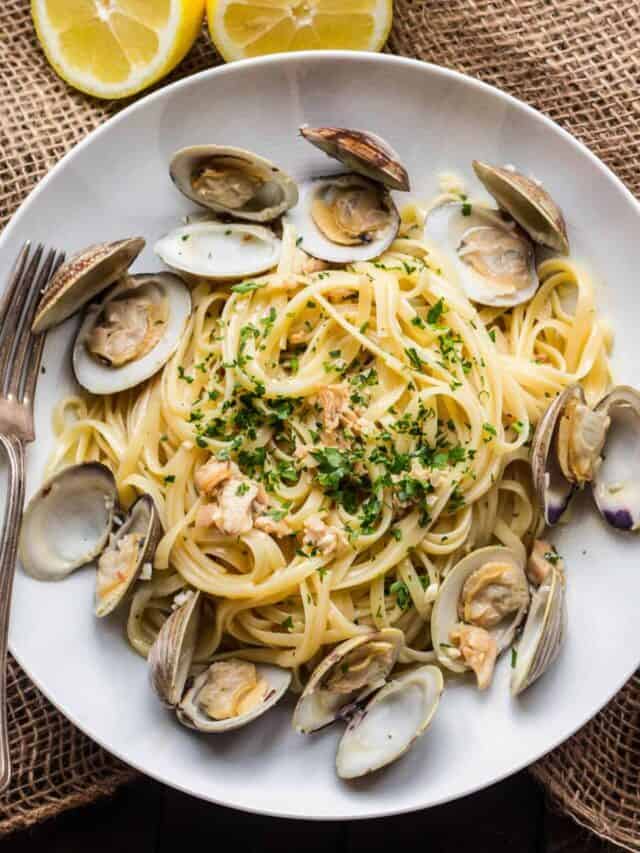 Linguine alle Vongole (Pasta with Clams)