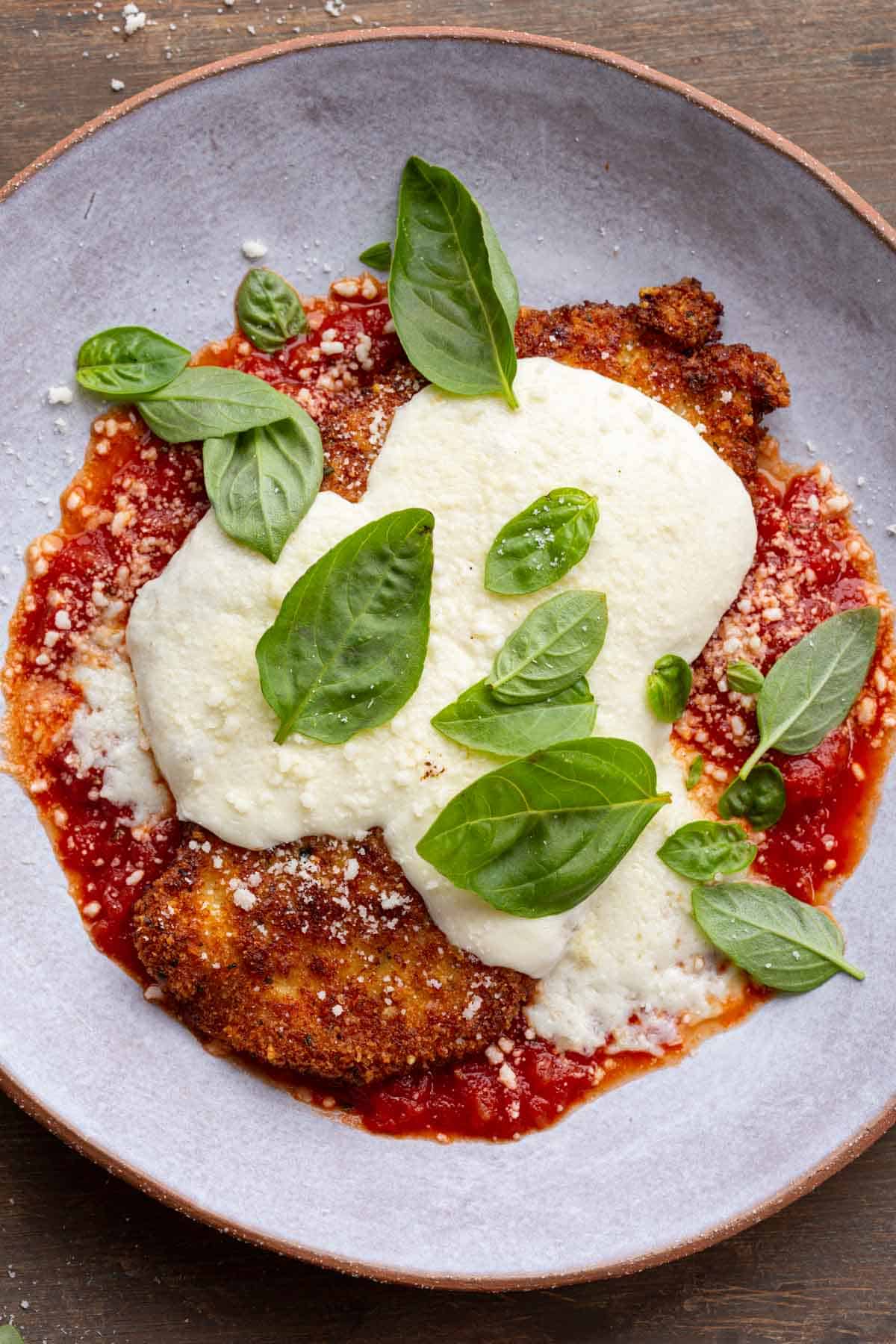 https://coleycooks.com/wp-content/uploads/2023/08/chicken-parmesan-8.jpg