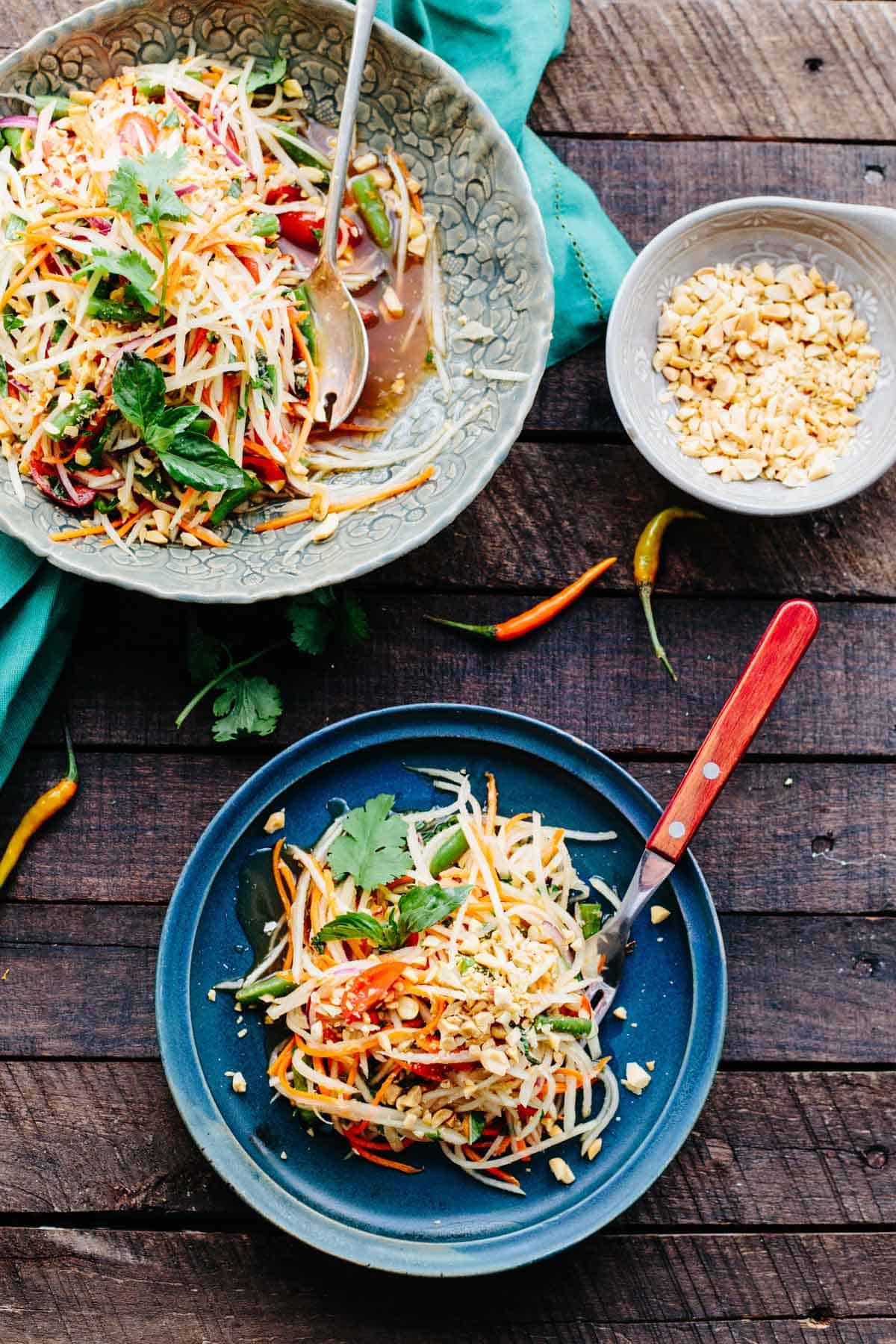 Thai Green Papaya Salad (Som Tam) - Coley Cooks